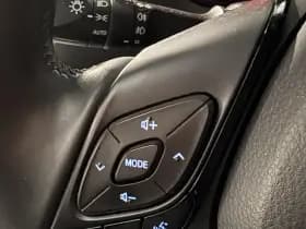 Toyota C-hr thumbnail 9