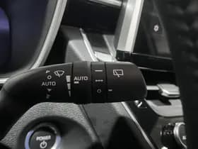 Toyota Corolla-cross thumbnail 18