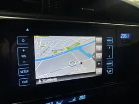 Toyota Auris thumbnail 15