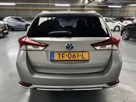 Toyota Auris thumbnail 18
