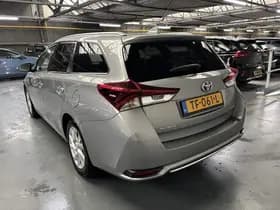Toyota Auris thumbnail 42