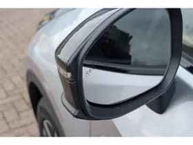 Toyota C-hr thumbnail 12