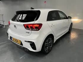 Kia Rio thumbnail 28