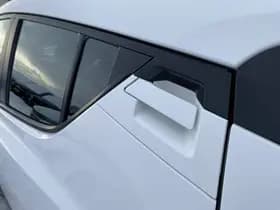 Toyota C-hr thumbnail 101