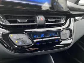 Toyota C-hr thumbnail 36