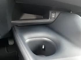 Toyota C-hr thumbnail 37