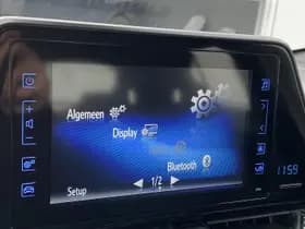 Toyota C-hr thumbnail 45