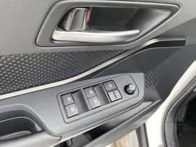 Toyota C-hr thumbnail 75