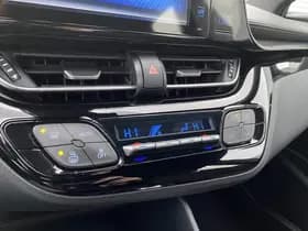 Toyota C-hr thumbnail 91