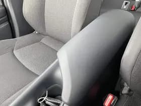 Toyota C-hr thumbnail 96