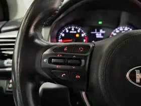 Kia Stonic thumbnail 11