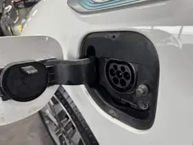 Kia Optima thumbnail 61