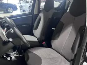 Toyota Aygo thumbnail 48