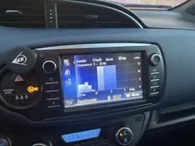 Toyota Yaris thumbnail 14