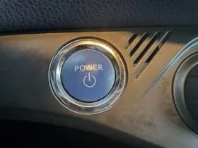 Toyota Yaris thumbnail 24