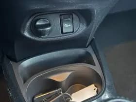 Toyota Yaris thumbnail 73