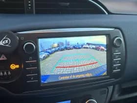 Toyota Yaris thumbnail 9