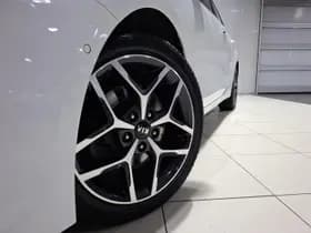 Kia Ceed-sportswagon thumbnail 2