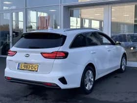 Kia Ceed-sportswagon thumbnail 3