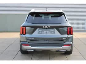 Kia Sorento thumbnail 4