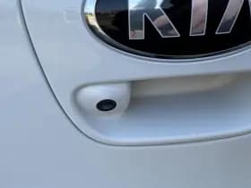 Kia Picanto thumbnail 6