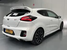 Kia Proceed thumbnail 72