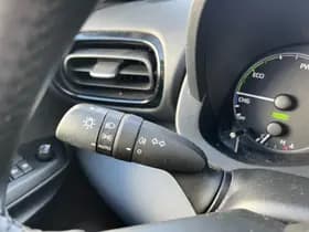 Toyota Yaris thumbnail 22