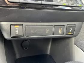 Toyota Yaris thumbnail 59