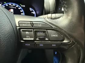 Toyota Yaris-cross thumbnail 5