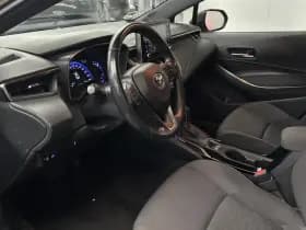 Toyota Corolla-touring-sports thumbnail 3