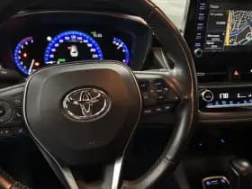 Toyota Corolla-touring-sports thumbnail 6