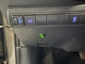 Toyota Corolla-touring-sports thumbnail 50