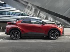 Toyota C-hr thumbnail 3