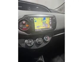 Toyota Yaris thumbnail 21