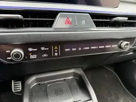 Kia Stonic thumbnail 48