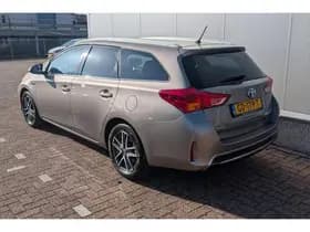 Toyota Auris thumbnail 35