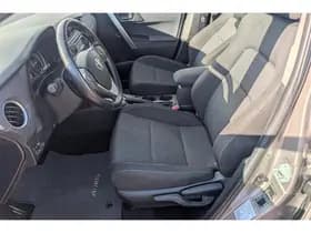 Toyota Auris thumbnail 36