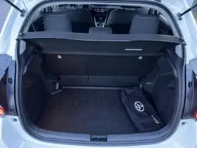 Toyota Yaris thumbnail 13