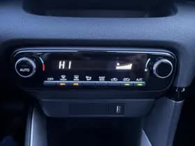 Toyota Yaris thumbnail 32