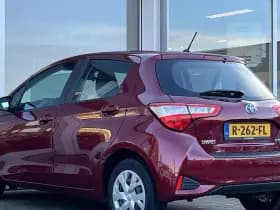 Toyota Yaris thumbnail 13