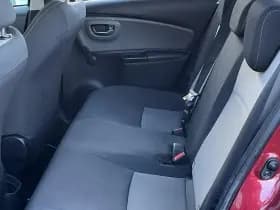 Toyota Yaris thumbnail 22