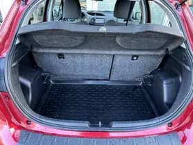 Toyota Yaris thumbnail 23