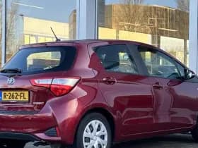 Toyota Yaris thumbnail 38
