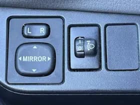 Toyota Yaris thumbnail 47