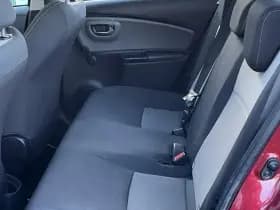Toyota Yaris thumbnail 49