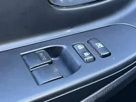 Toyota Yaris thumbnail 53