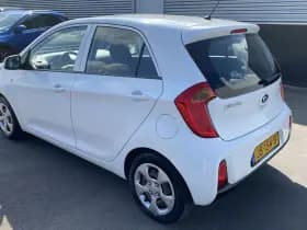 Kia Picanto thumbnail 5