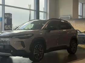 Toyota Corolla-cross thumbnail 2