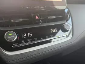 Toyota Corolla-cross thumbnail 42