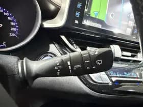 Toyota C-hr thumbnail 14